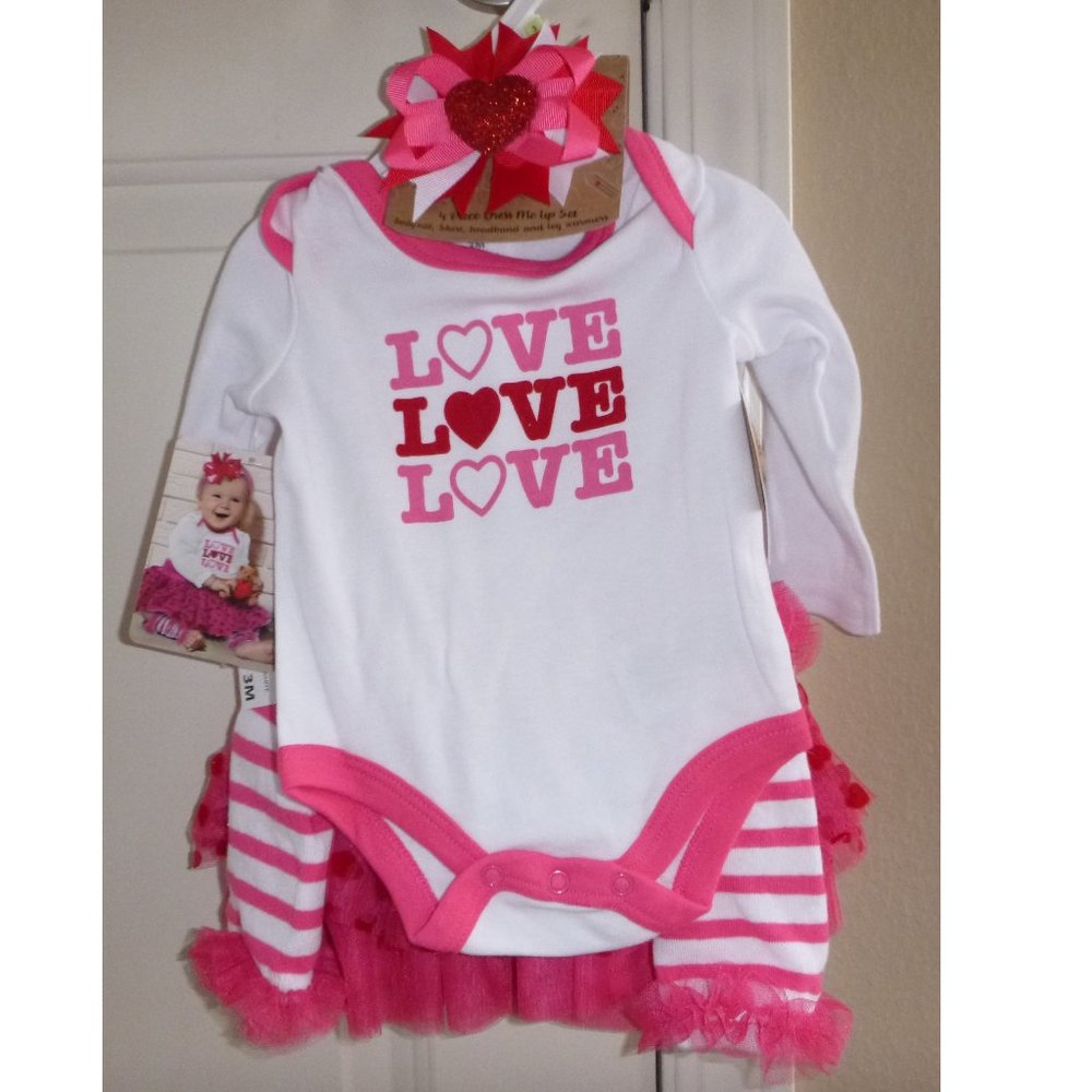 Baby Essentials LOVE  4-Pc Bodysuit, Tutu, Leg Warmers & Headband Size 6 9 mo NW